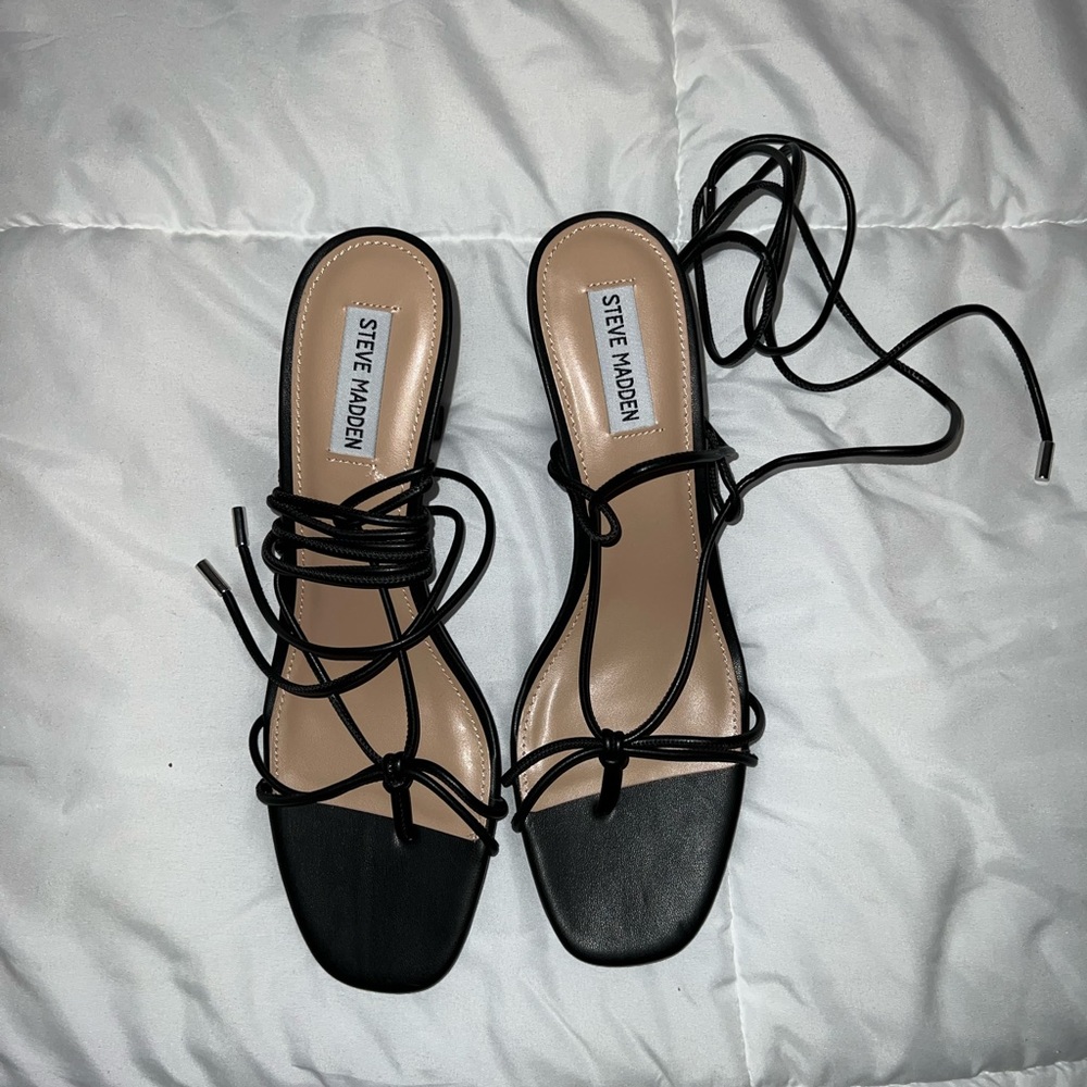 Steve Madden Lace Up heels